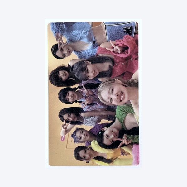 TWICE (트와이스) - [BETWEEN 1&2] : OFFICIAL PHOTOCARD (COMPLETE/RED VERSION)