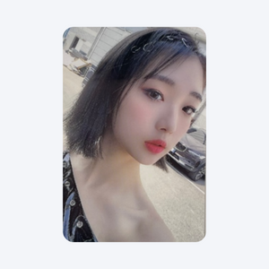 LOONA (이달의 소녀) - [&] OFFICIAL PHOTOCARD