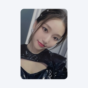 LOONA (이달의 소녀) - [&] OFFICIAL PHOTOCARD