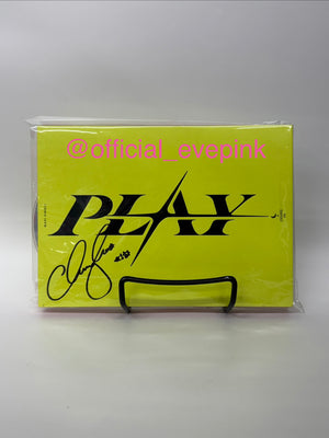 [AUTOGRAPHED] CHUNGHA (청하) 1ST SINGLE ALBUM - [MAXI SINGLE] - EVE PINK K-POP
