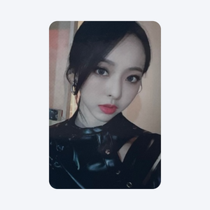 LOONA (이달의 소녀) - [&] OFFICIAL PHOTOCARD