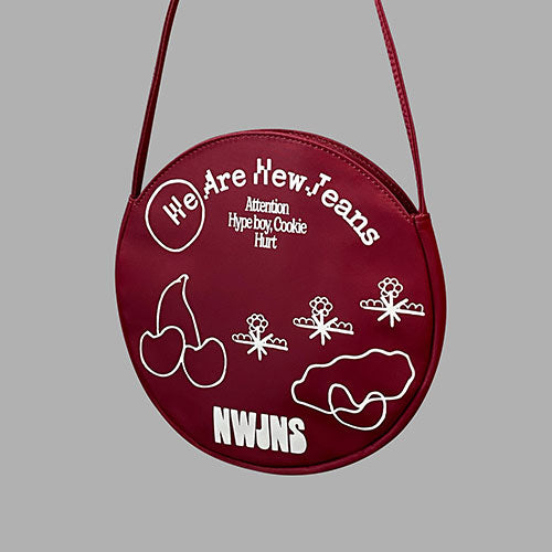 NewJeans (뉴진스) 1ST EP ALBUM - [New Jeans] (BAG ver. <LIMITED>)