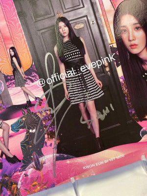 [AUTOGRAPHED CD] KWON EUN BI (권은비) 1ST MINI ALBUM - [OPEN] (ONLINE ONLY)